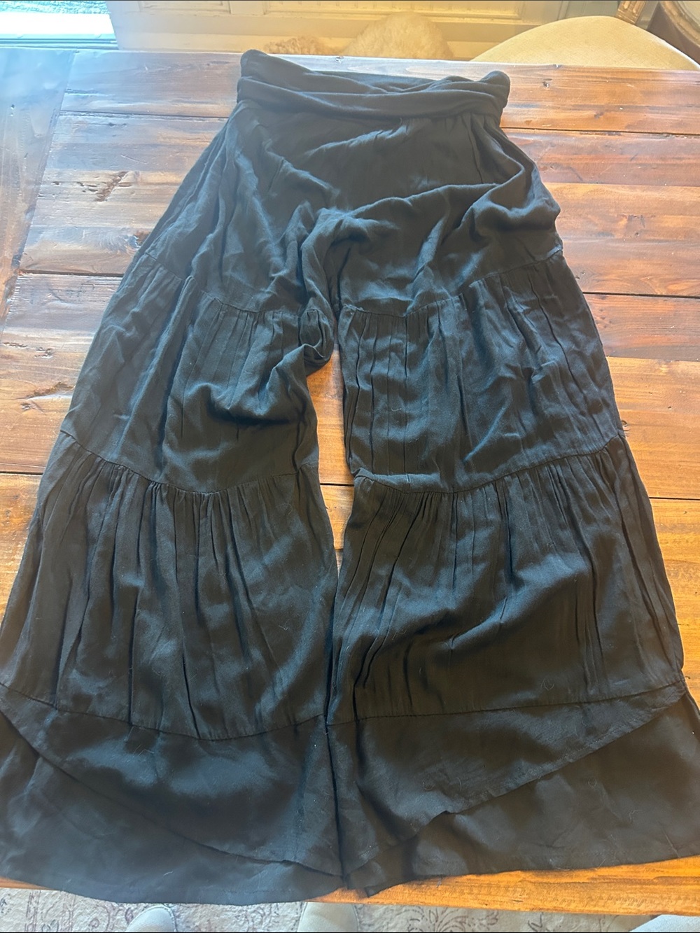 Sassybling Women's Black Tiered Wide-Leg Pants